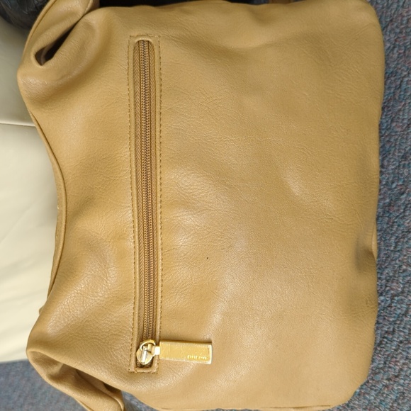 Purses - Picture 7 of 10